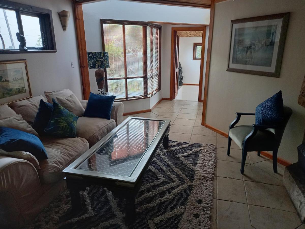 Mussel Beach Holiday Lets Apartment Cape Town Exterior photo