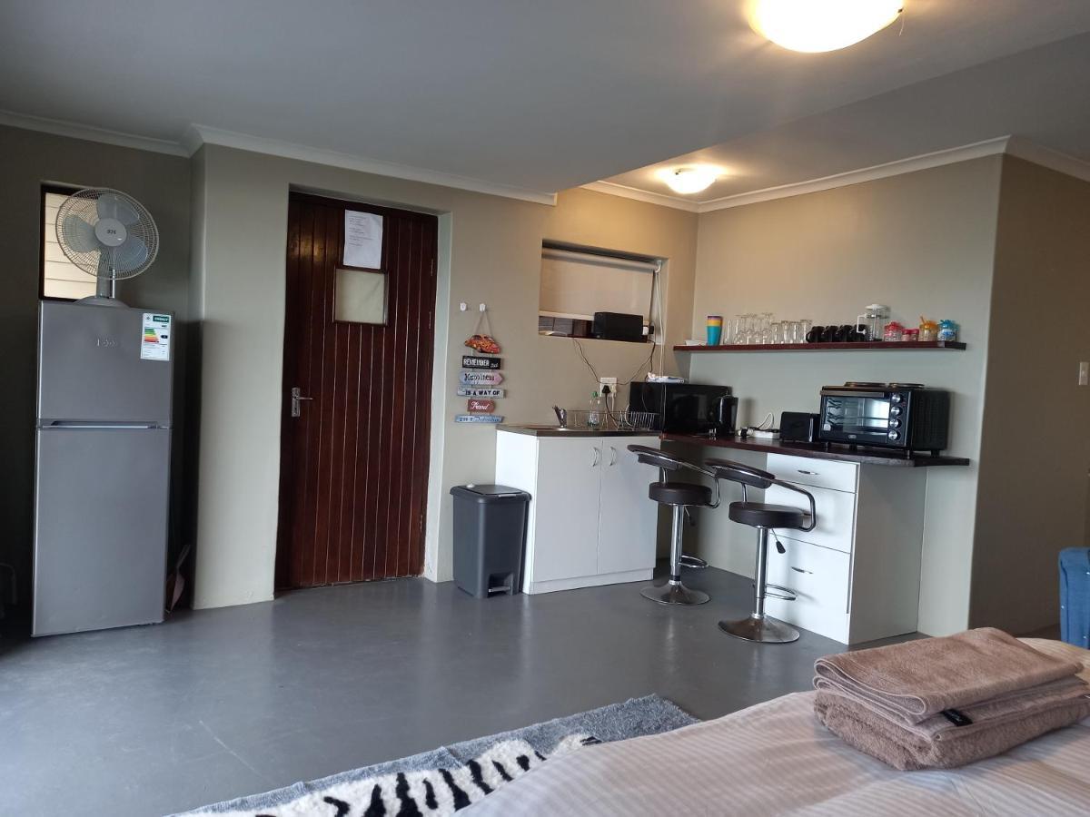 Mussel Beach Holiday Lets Apartment Cape Town Exterior photo